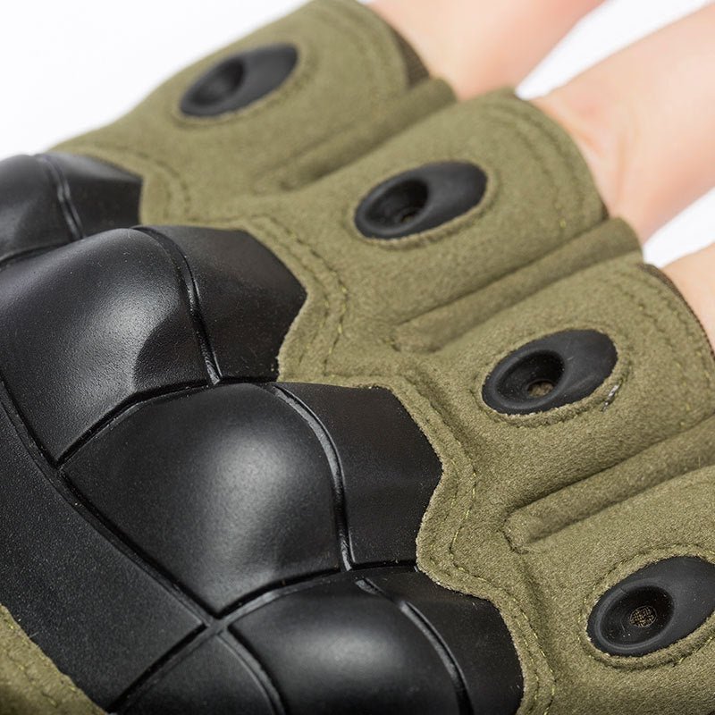 Archon Guantes outdoor