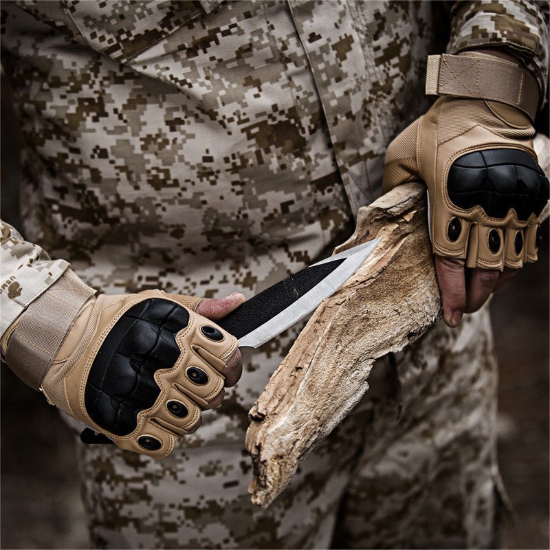 Archon Guantes outdoor