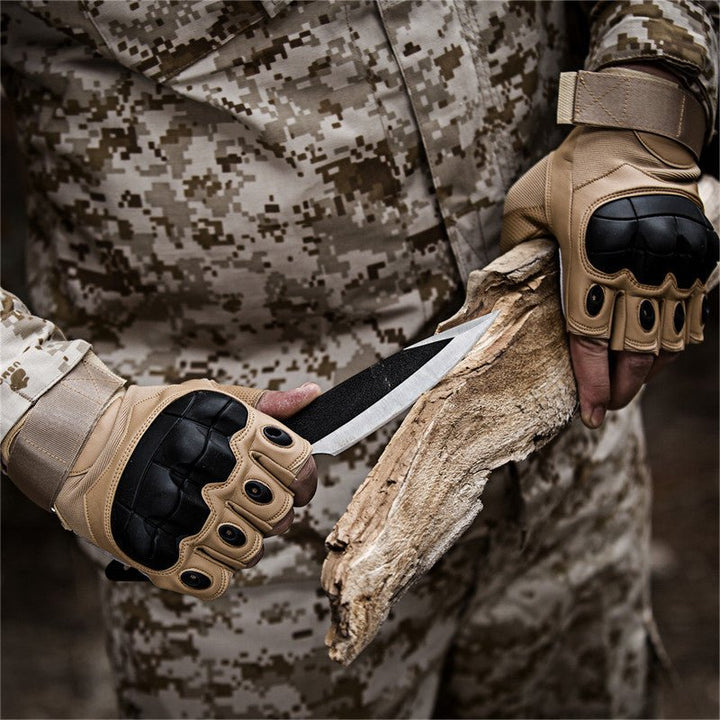 Archon Guantes outdoor