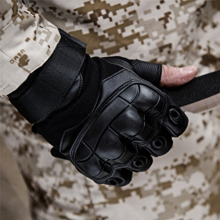 Archon Guantes outdoor